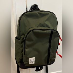 Topo Design Session Backpack- Olive Green